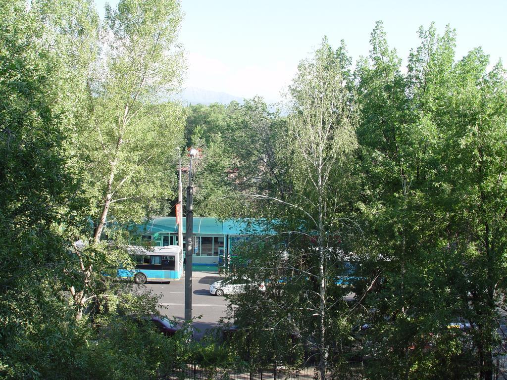 Lessor Centre Apartments Almaty Quarto foto