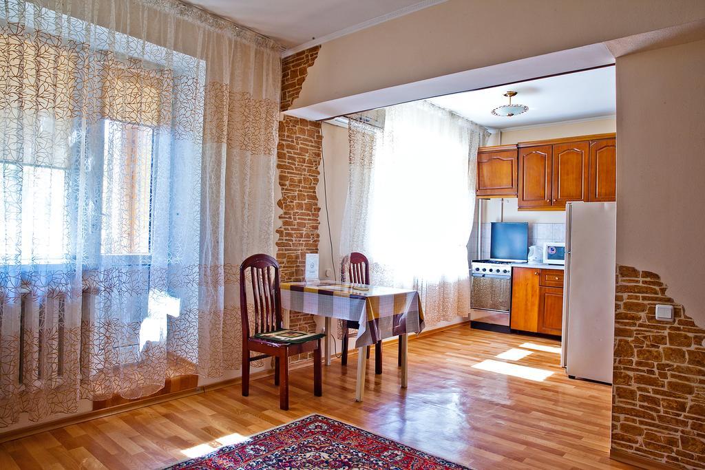 Lessor Centre Apartments Almaty Quarto foto